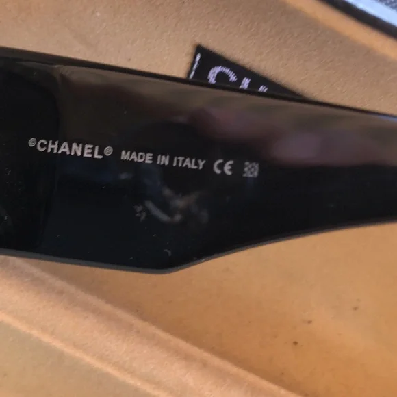 Chanel glasses scratched lens authentic see description - Picture 4 of 15